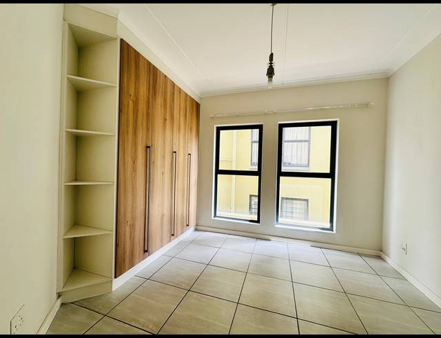 3 BEDROOM APARTMENT TO LET IN WATERFALL